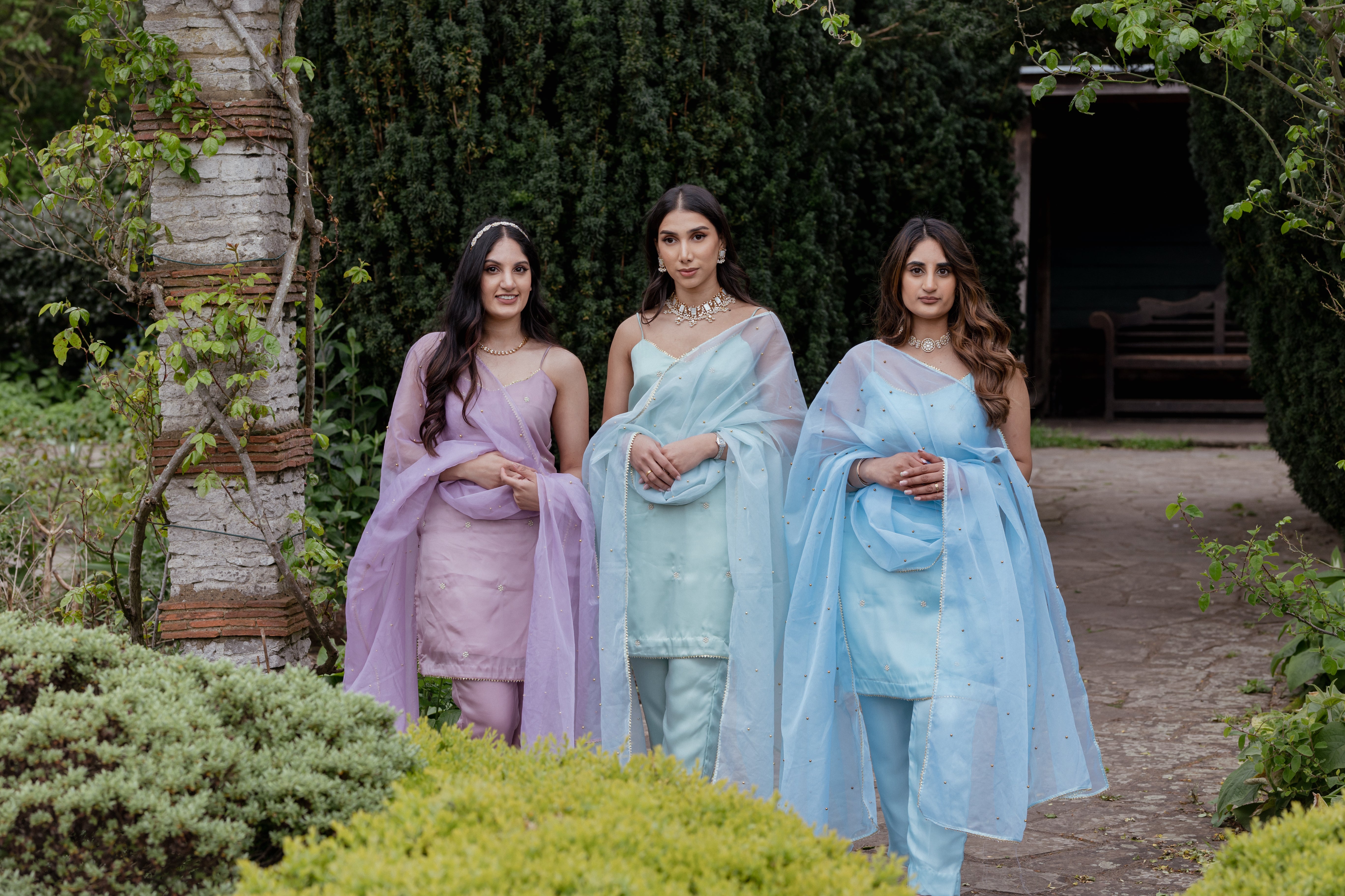 What to wear to an Indian wedding as a Guest Pahri Designs